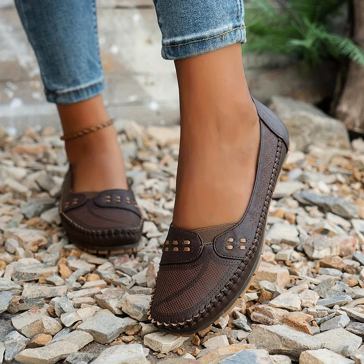 Damen stilvolle orthopädische Schuhe zum Gehen