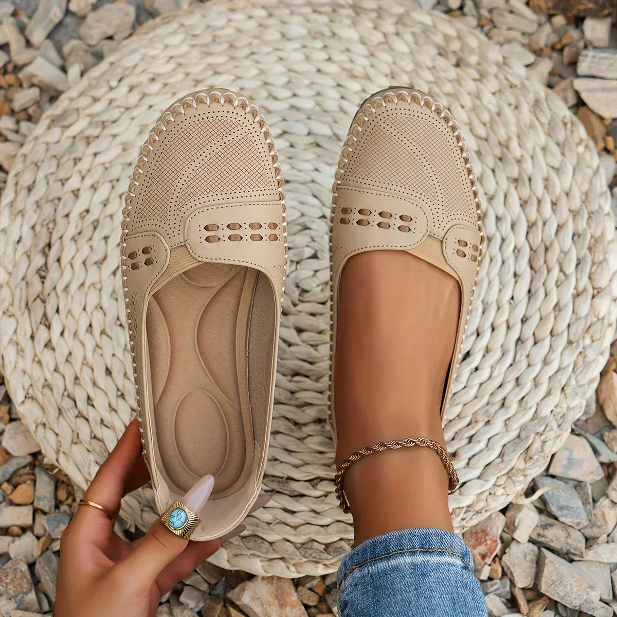 Damen stilvolle orthopädische Schuhe zum Gehen